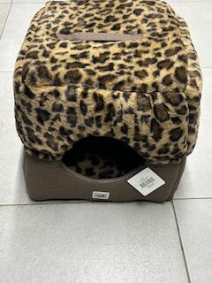 REFUGE BI MATIERE LEOPARD 40*40